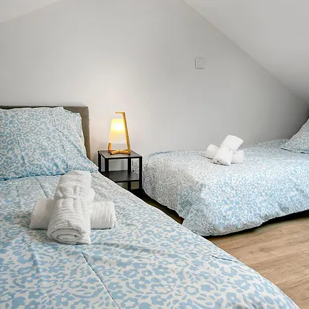 Dom wakacyjny Maison Lumineuse Avec Verriere & Grand Ecran *