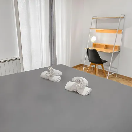 Maison Lumineuse Avec Verriere & Grand Ecran Saint-Leu-dʼEsserent