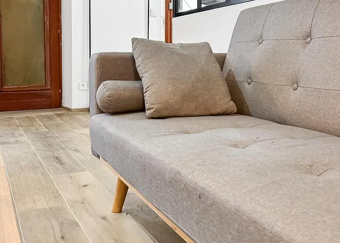 Holiday home Maison Lumineuse Avec Verriere & Grand Ecran *