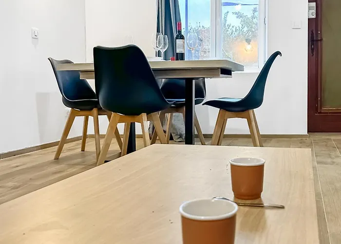 Maison Lumineuse Avec Verriere & Grand Ecran * Saint-Leu-d'Esserent