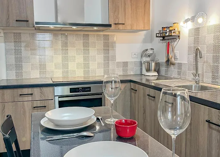 Maison Lumineuse Avec Verriere & Grand Ecran Holiday home