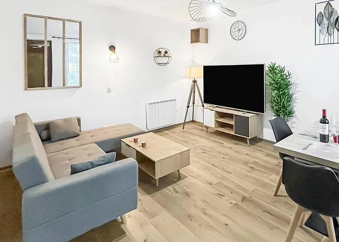 Maison Lumineuse Avec Verriere & Grand Ecran * Saint-Leu-d'Esserent